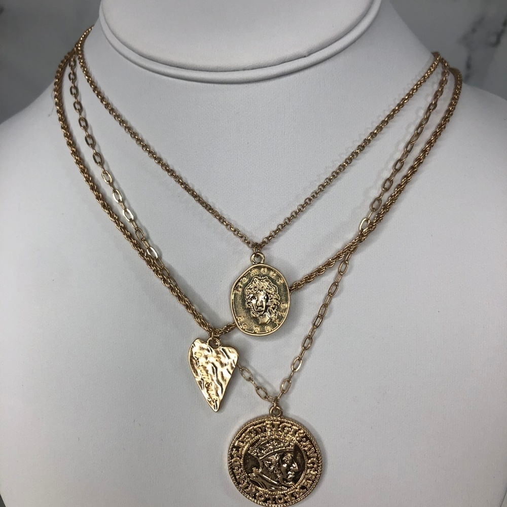 Lexy necklace - Picture 4 of 5